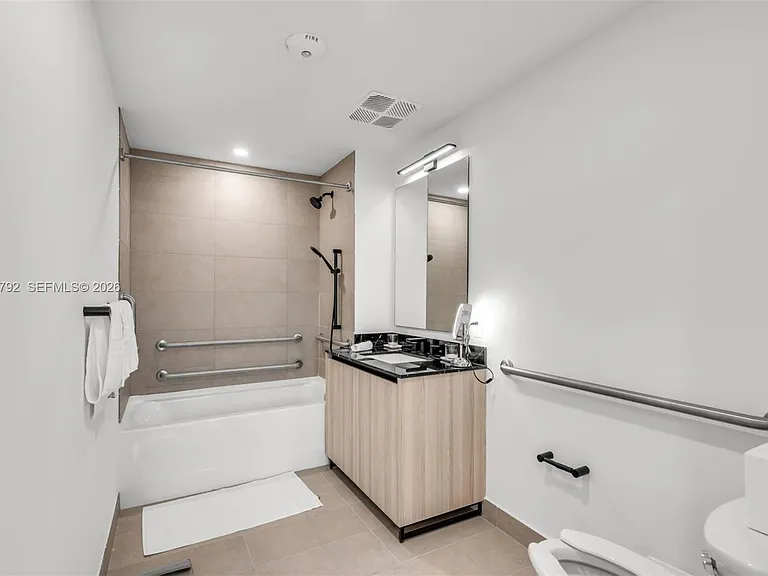225 N Miami Ave #301 — Photo 29