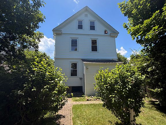 2nd image of 7 Caswell Ave #1