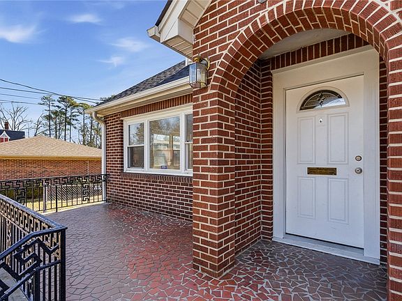 5th image of 510 E Calhoun St