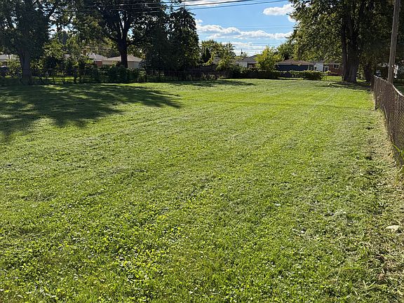 2nd image of 25493 Curie Ave
