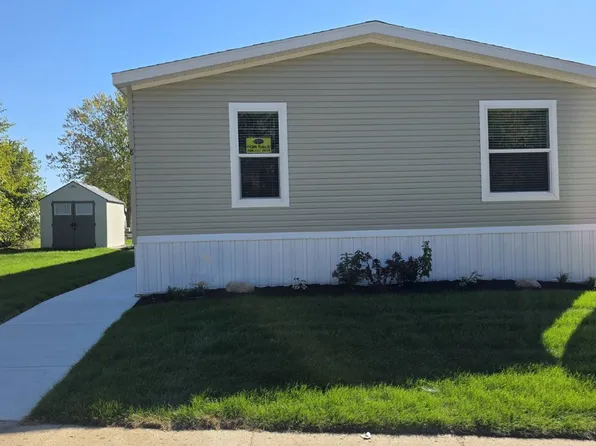 5300 Chateau Thierry #37, White Lake, MI 48383