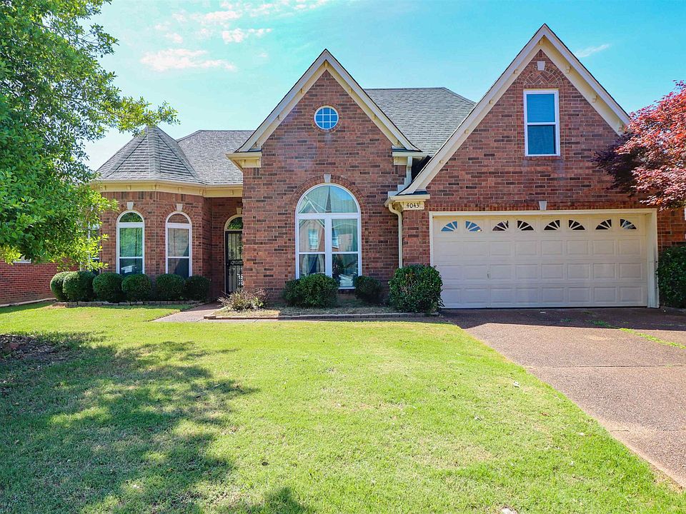 1st image of 4043 Fairway View Cir E