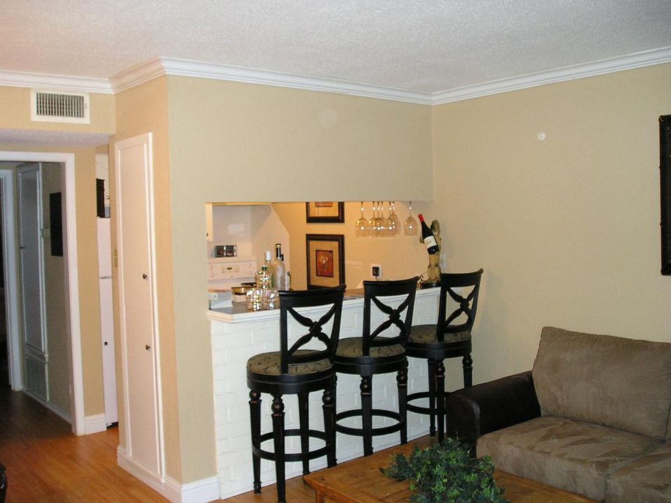 1st image of 1717 Park St APT 15