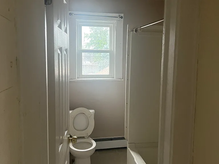42 Stowe Pl #6 — Photo 6