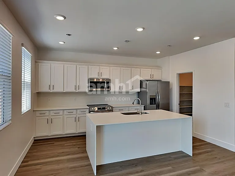 9559 E Friedel Dr — Photo 5