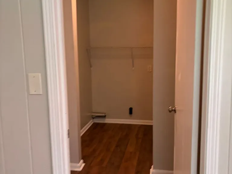 933 Garrett Dr — Photo 18