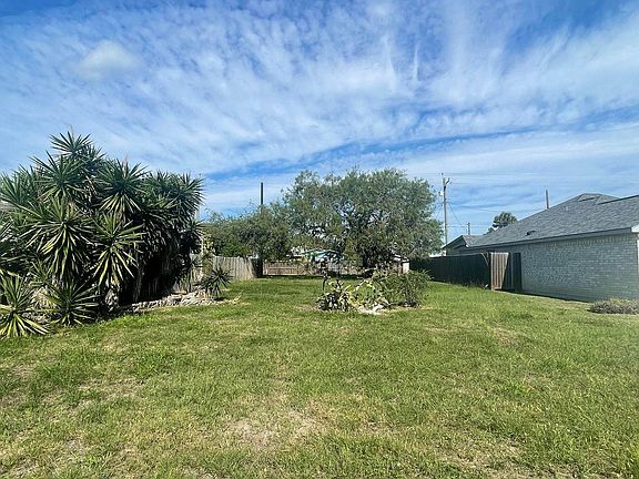 207 E Washington St, Pt Isabel, TX 78578 | MLS #20241781 | Zillow