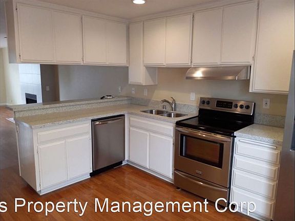 3rd image of 4051 Haines St Unit 4