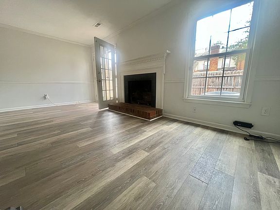 2nd image of 105 Wellesley Dr