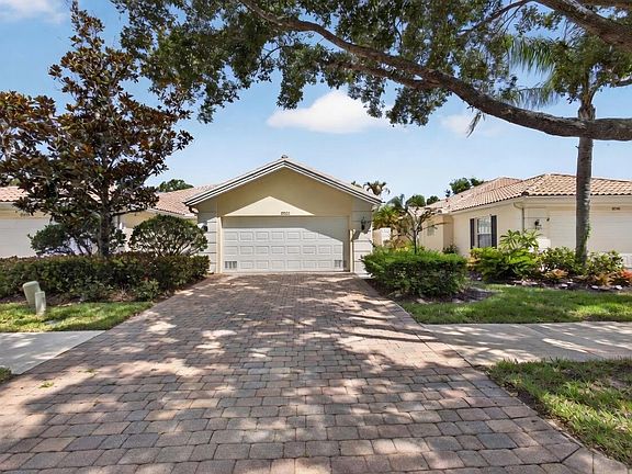 3rd image of 8522 SE Retreat Drive