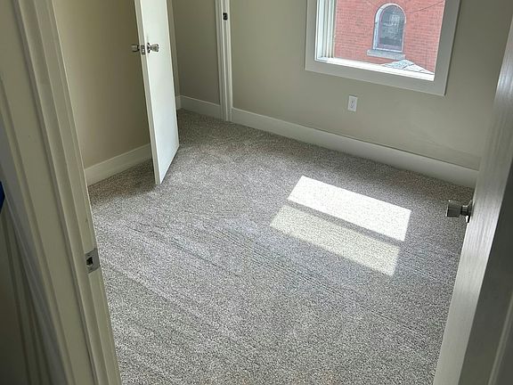 5th image of 210 S Eaton St #8