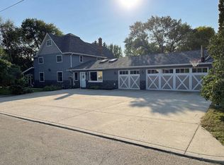 207 5th Ave NW, Rugby, ND 58368
