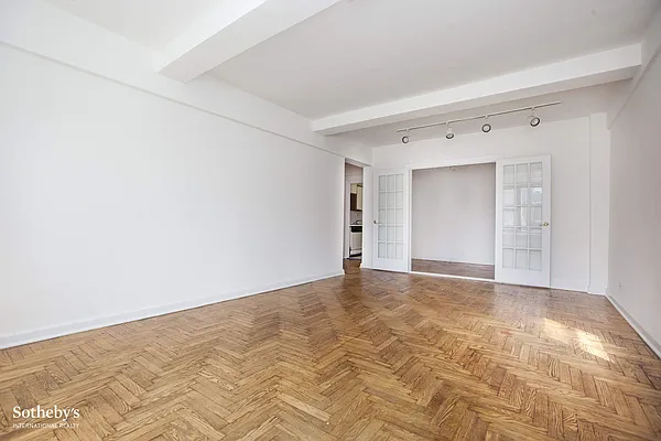 Sold by Sotheby's International Realty | media 4
