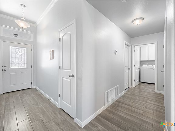 5th image of 6115 Catania Dr