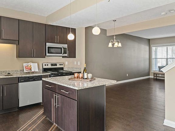 2nd image of 5539 Albany Terrace Way #1002