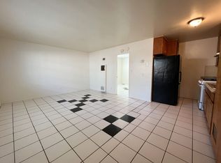 1917 Orange St APT C, Bakersfield, CA 93304