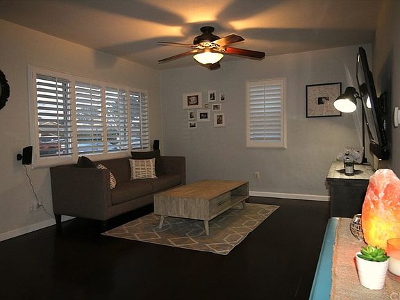 2nd image of 15303 Cabell Ave