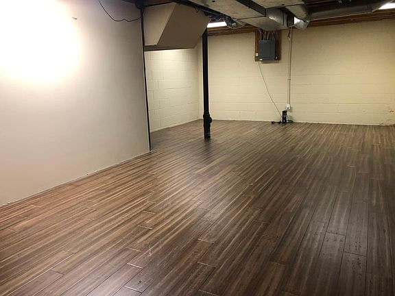 5th image of 355 Saint Andrews Dr