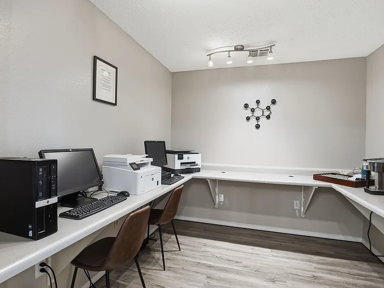 Edmond at Twenty500 Apartments — Photo 40