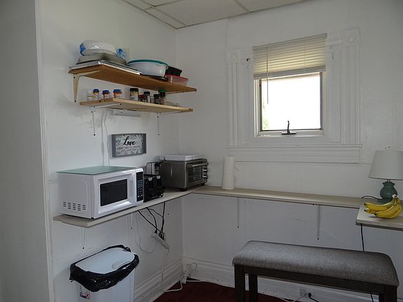 5th image of 148 Oakwood Ave
