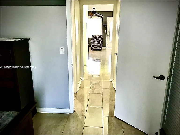900 SW 11th Ave #17C — Photo 13
