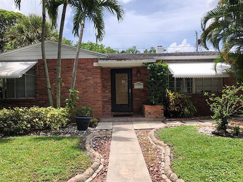 1st image of 3709 Paseo Andalusia