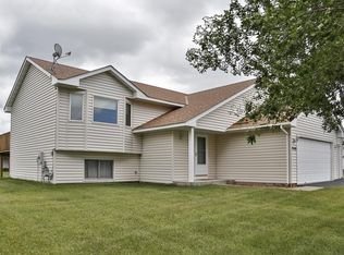 9148 Louisiana Ave N, Brooklyn Park, MN 55445