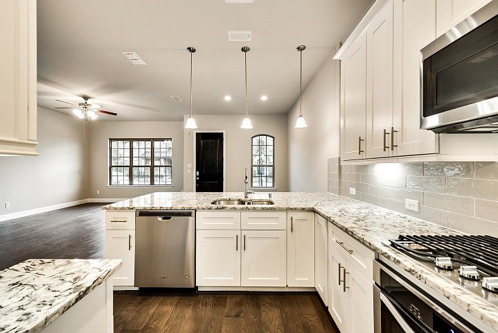 1st image of 1547 Wittington Pl