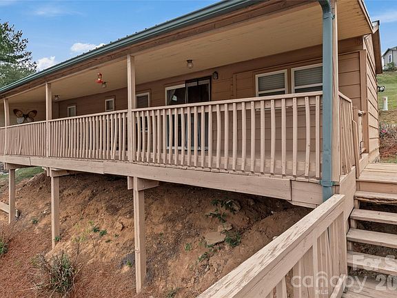 2nd image of 489 Buttons Ln #11