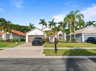 1971 OAK BERRY Circle, Wellington, FL 33414