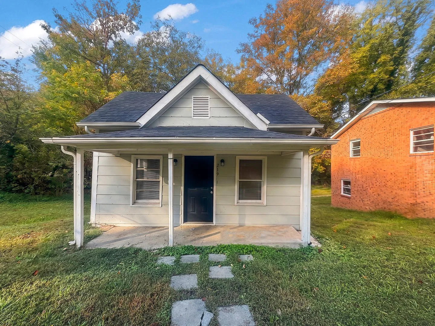 215 Hartman Street — Photo 1