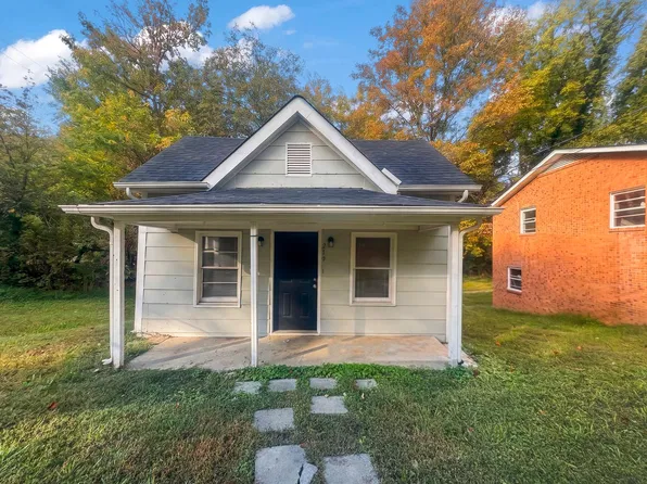 215 Hartman St, Lexington, NC 27292