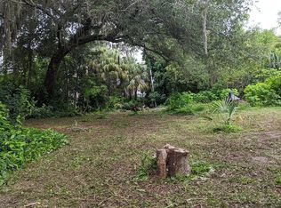 404 Fairview Rd, Belleair, FL 33756