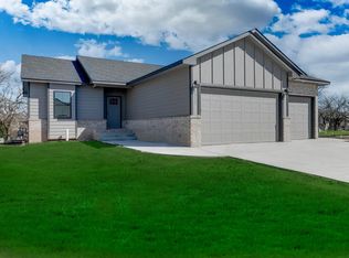 10422 W Graber Cir, Wichita, KS 67215