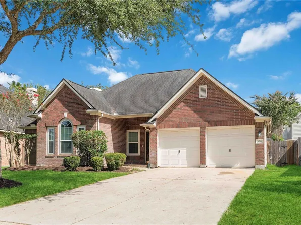 3519 Crescent Dr, Pearland, TX 77584