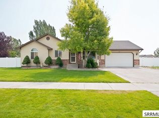 619 S Holladay Cir, Ammon, ID 83406
