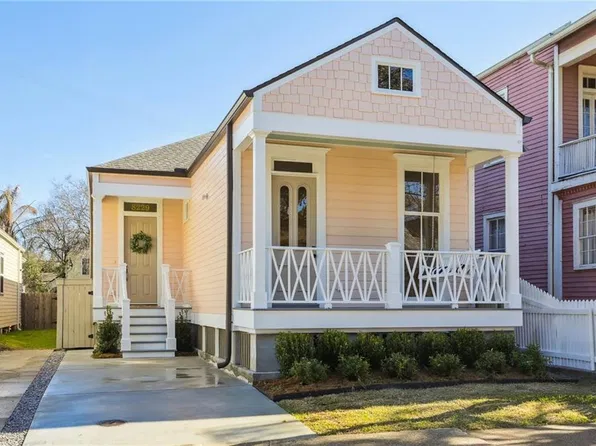 8229 Hickory St, New Orleans, LA 70118