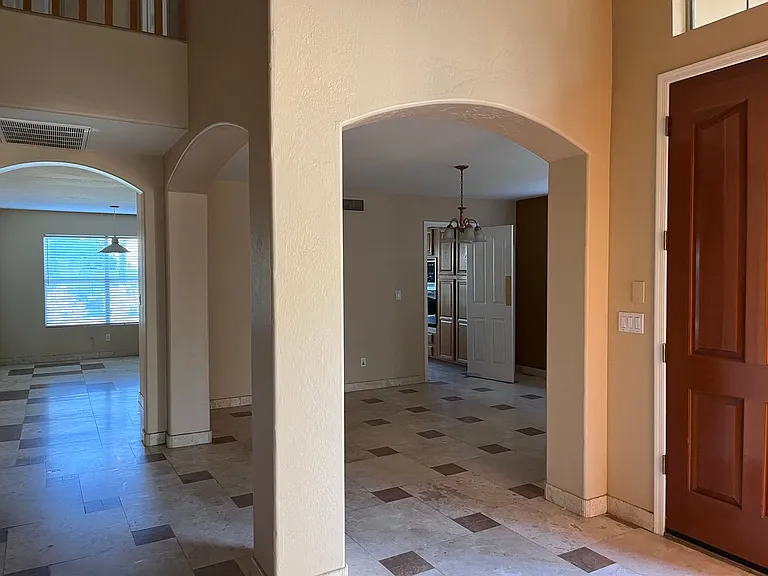4746 W Carla Vista Dr — Photo 9