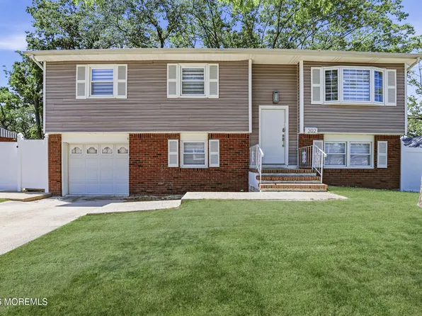 202 Murray Street, Lakewood, NJ 08701