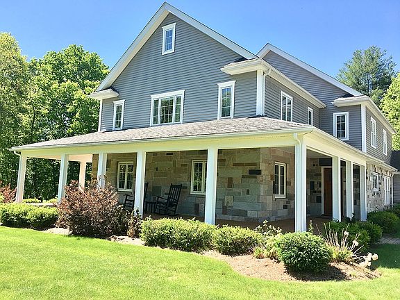 3rd image of 17 Whispering Pine Dr