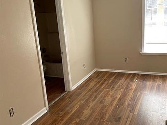 2nd image of 1404 N 29th St