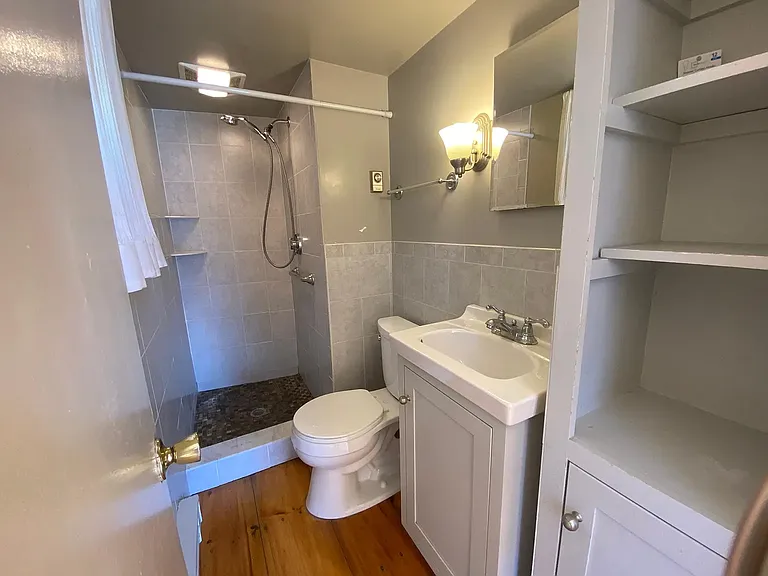 5 Poplar St — Photo 7