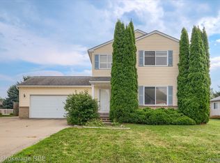 9446 Tiger Run Trl, Davison, MI 48423