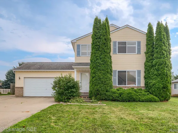 9446 Tiger Run Trl, Davison, MI 48423