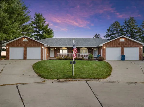 145 Jayne Ct, Monticello, IA 52310