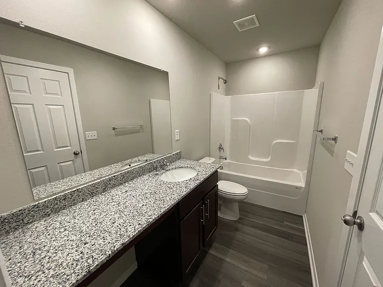 2440 N Raven Ln — Photo 12