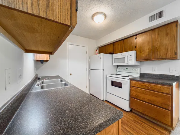 733 South Parker Dr - F