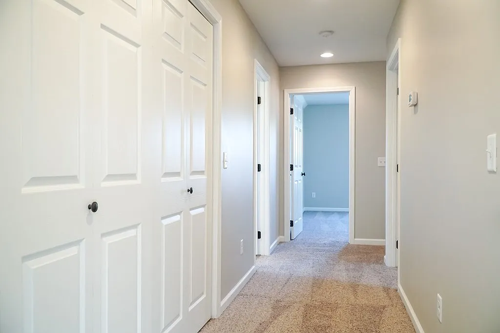 3 bed, 1700 sqft, $1,900 — Photo 3