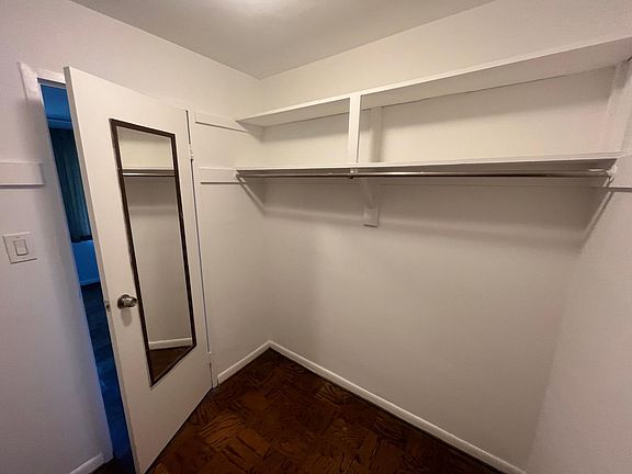 5th image of 10201 Grosvenor Pl APT 723