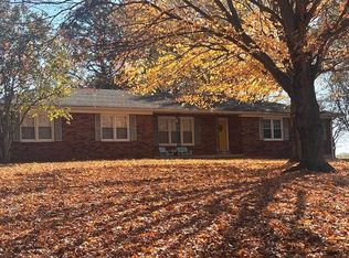 946 Friendship Rd, Auburn, KY 42206